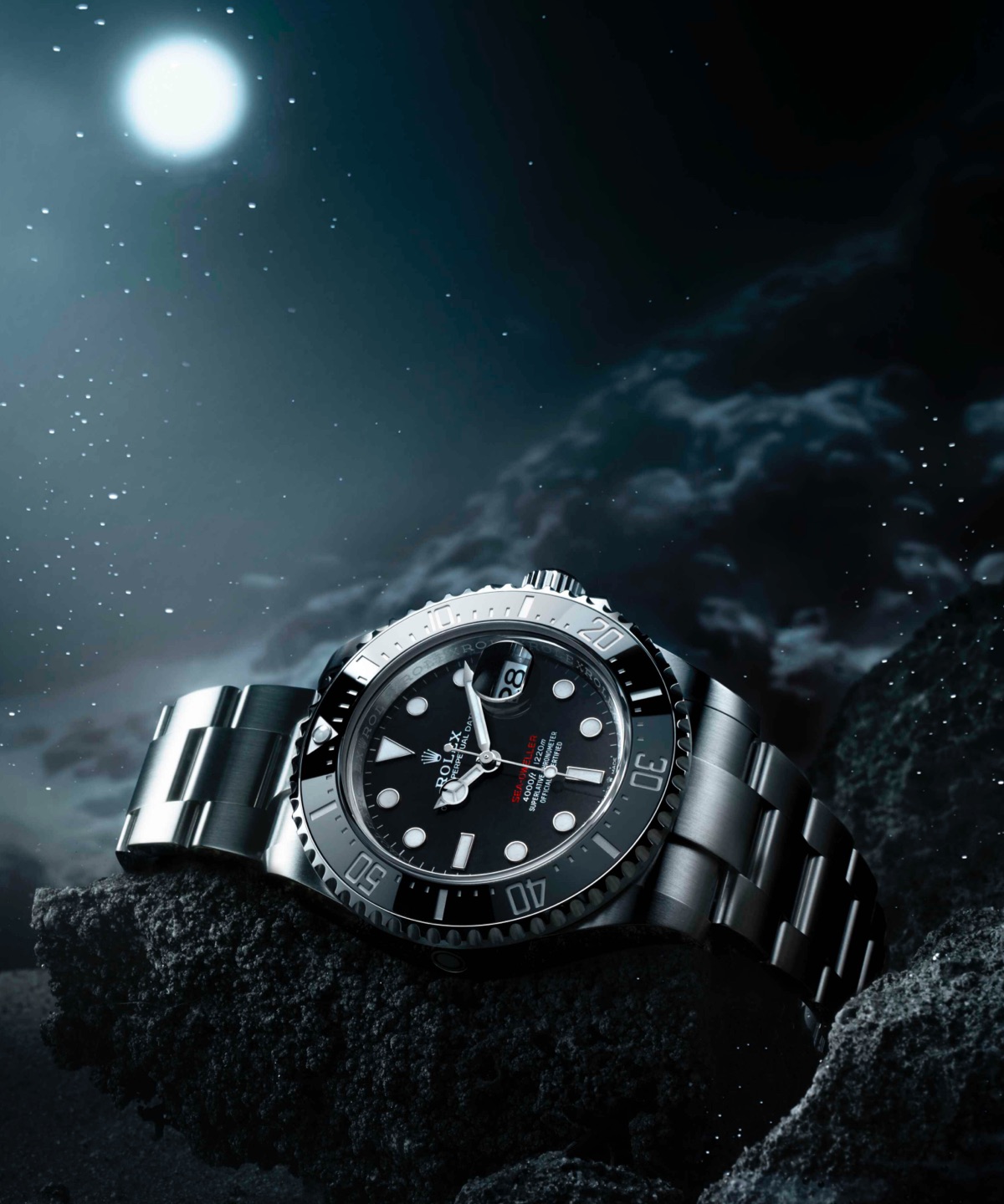 rolex-seadweller-m126600-0002_1710jva_002_re-landscape.jpg