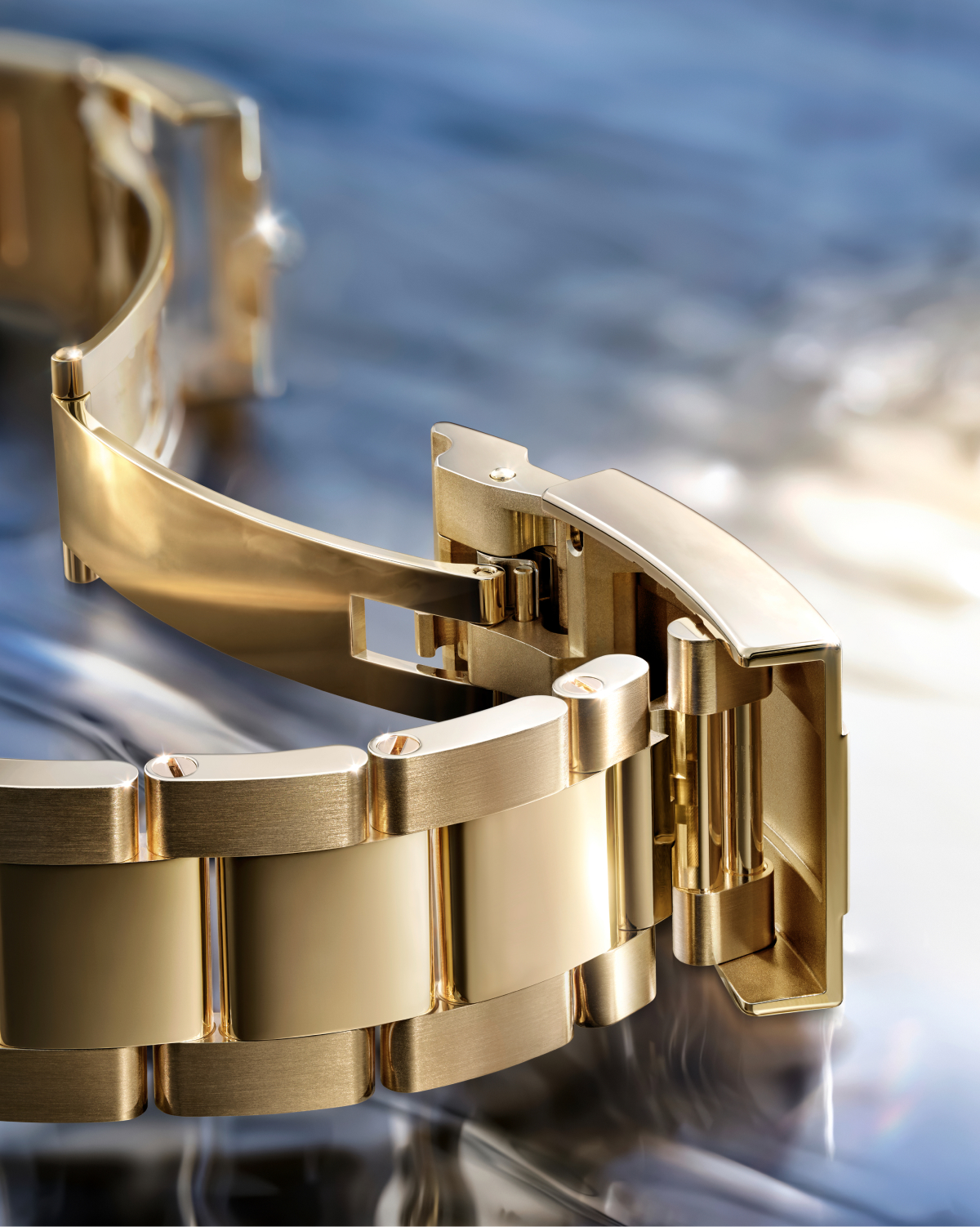 rolex-yacht-master-II-oyster-bracelet-m126688-0001-landscape.jpg