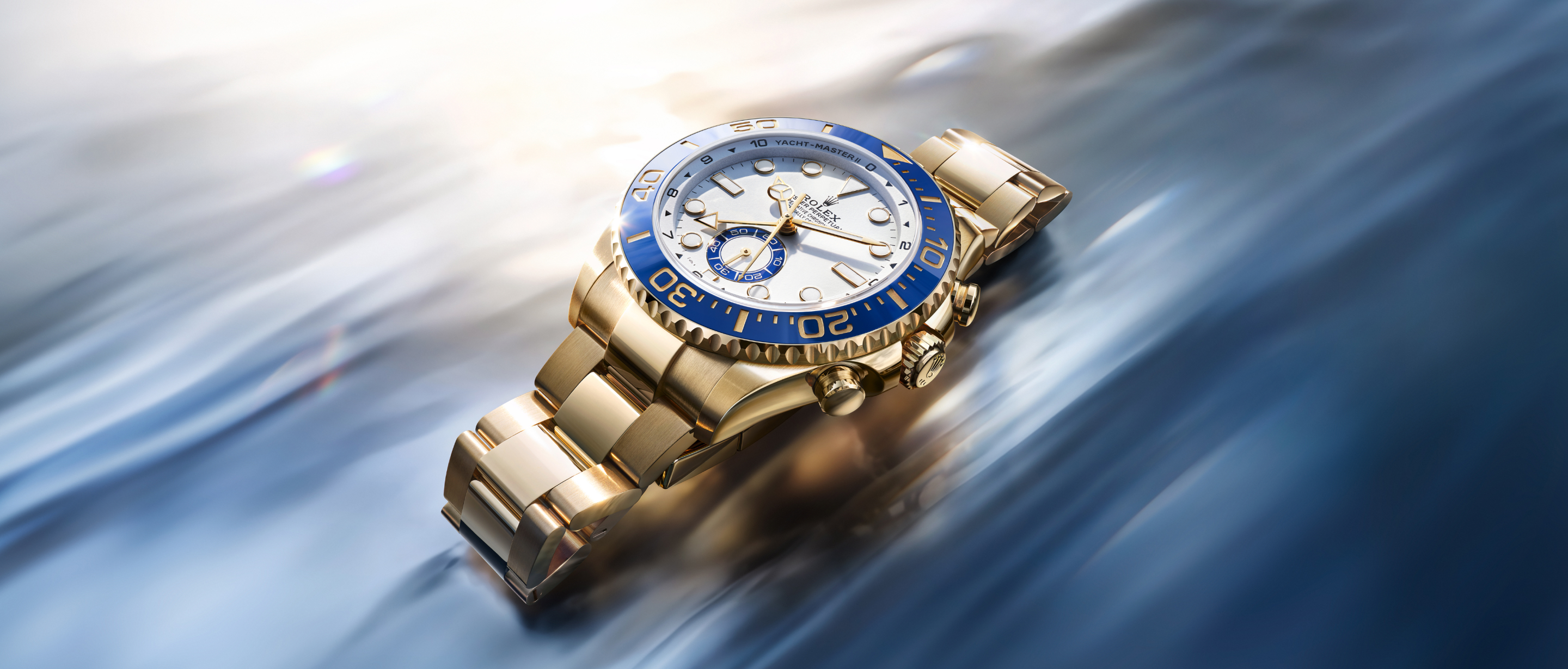 rolex-yacht-master-II-yellow-gold-ambiance-m126688-0001-landscape.jpg